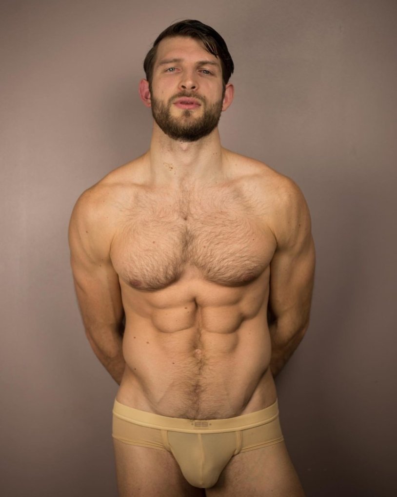 Naked Konstantin Resch