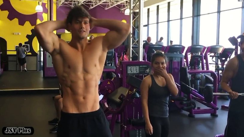 Jeff Seid is engaged in the hall