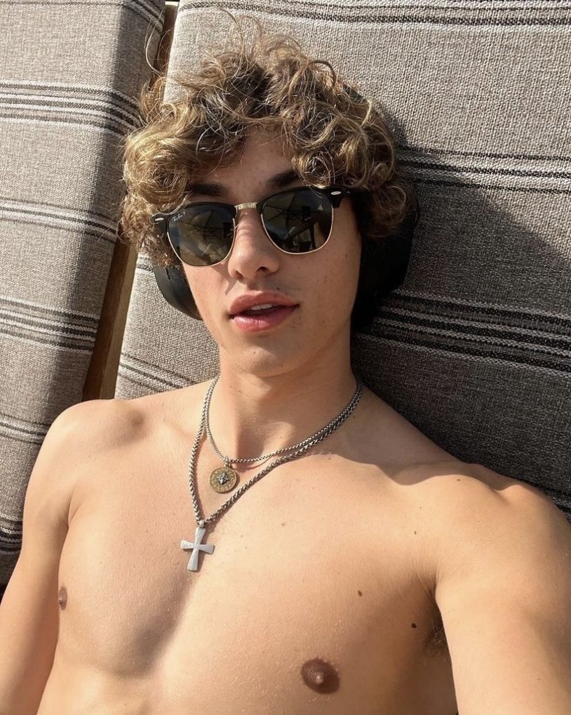 Gavin Casalezo Vampire Diaries