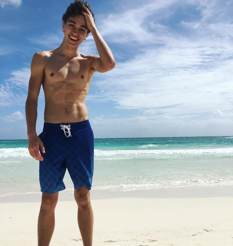 Gavin Cashalet Torsos