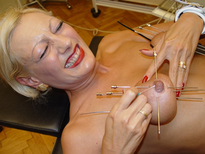 Piercing with hogli bdsm