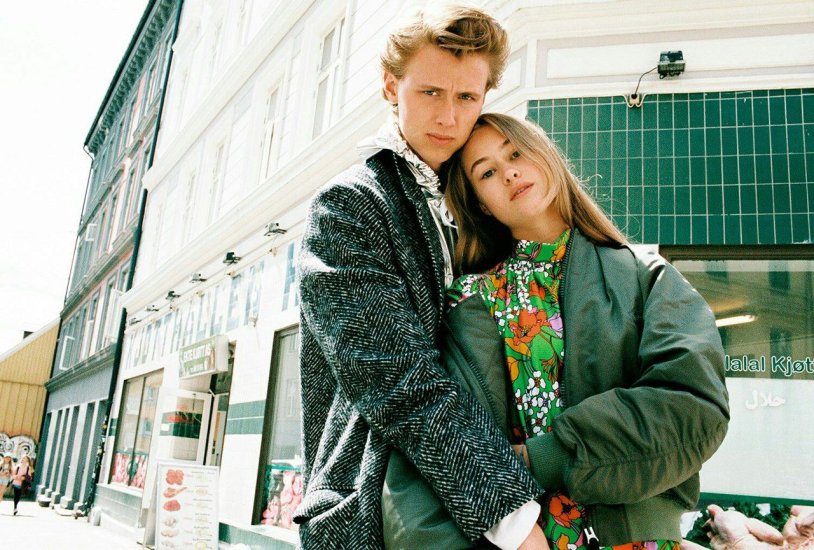 Henrik Holm and his girlfriend