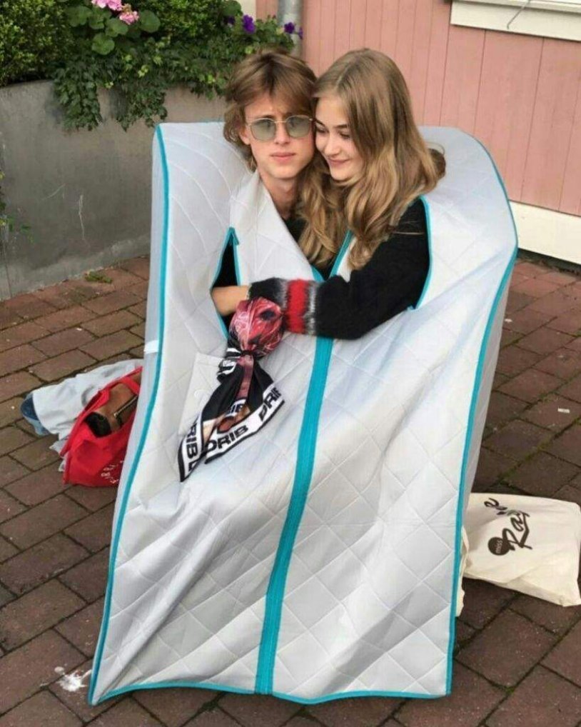 Henrik Holm and his girlfriend