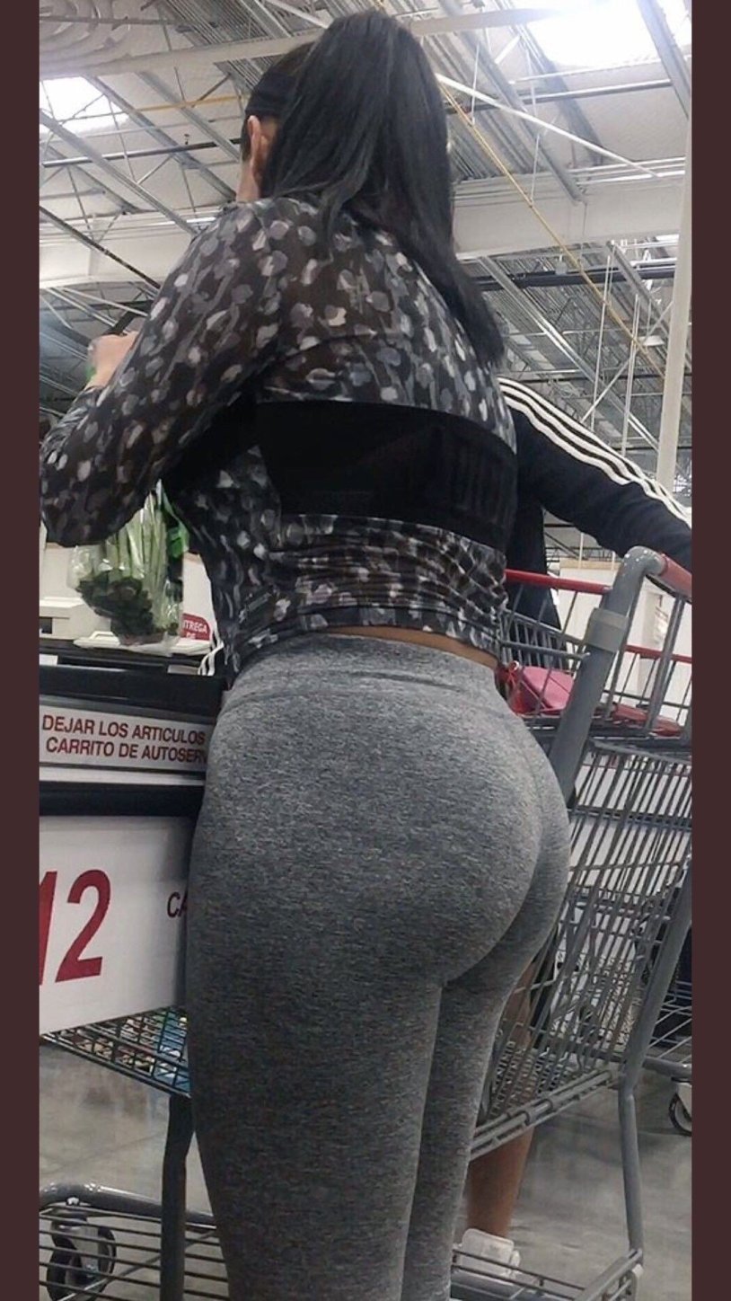 Candid ASS Caucasian women