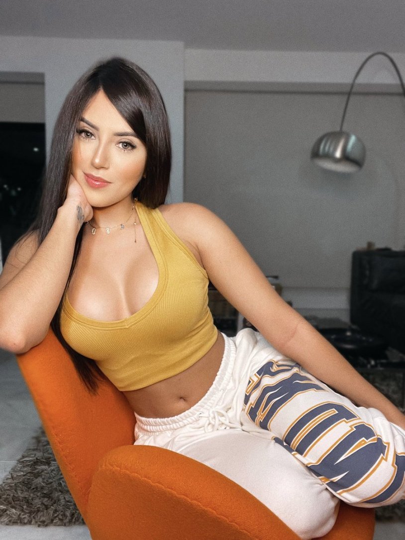 Andrea Valentina Carrillo