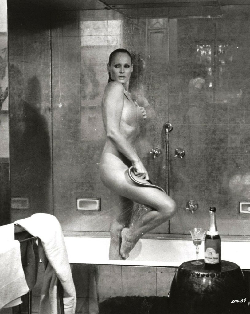 Ursula Andrea BBV Nudist