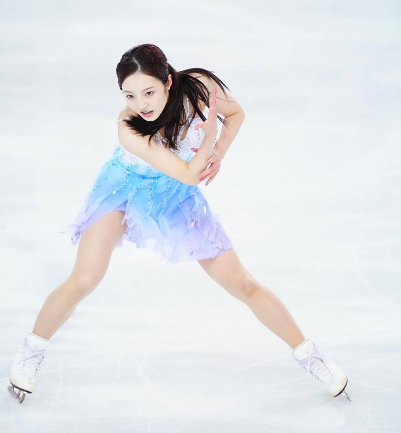 Dress for figure skating