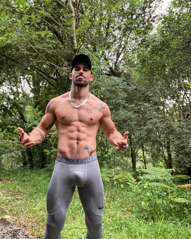 Aingeru Vilabrille Naked