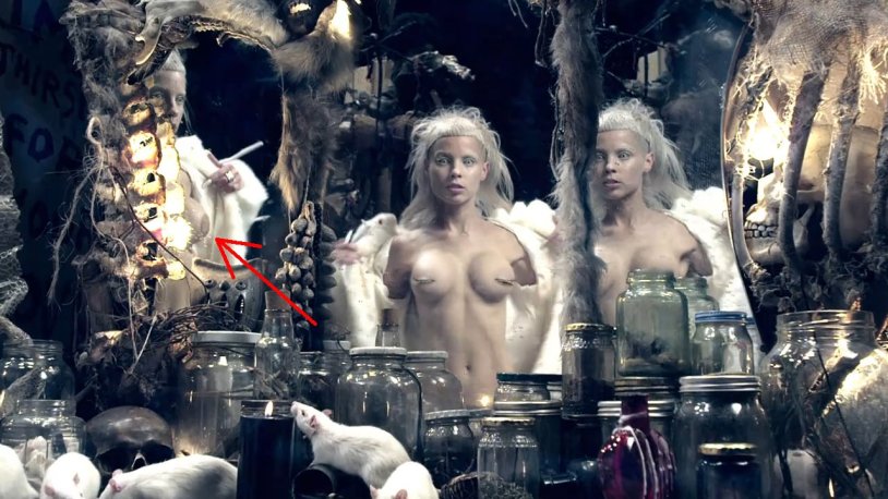 Die Antwoord breast