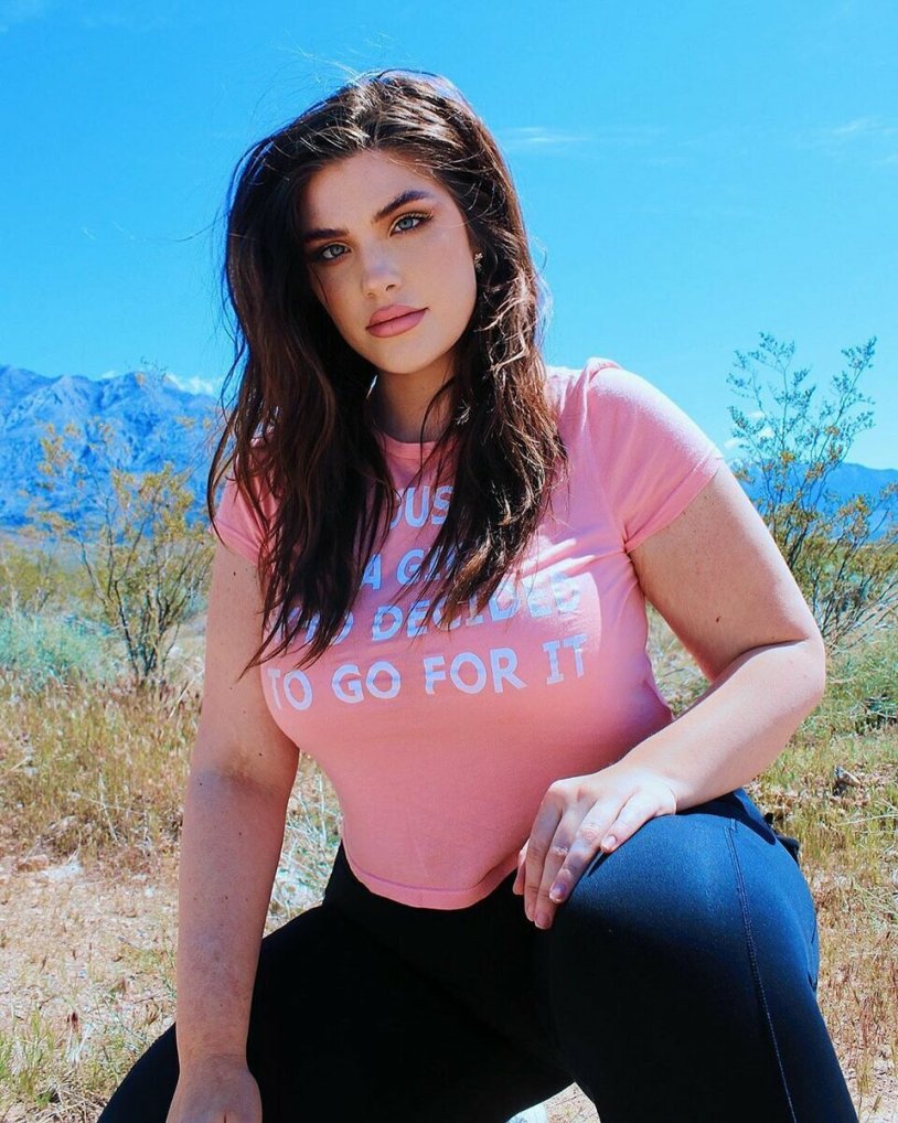 @Brookebarrows model Brooke Barrog