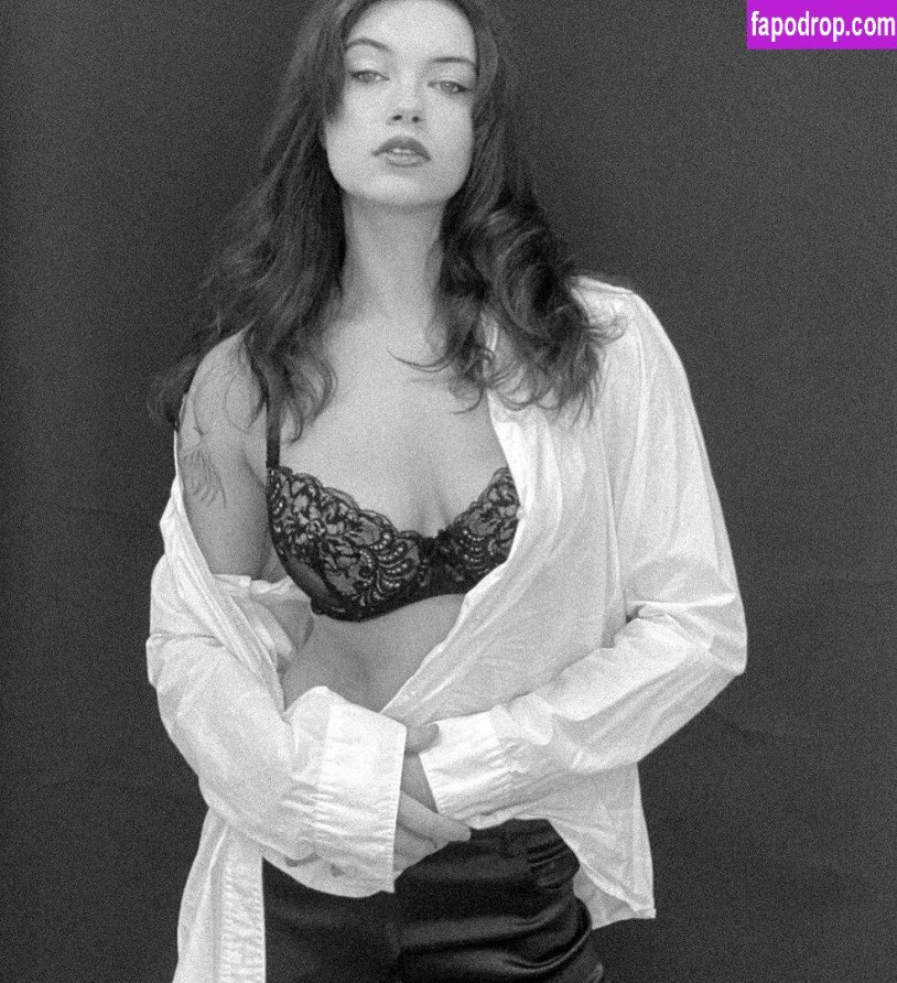 Photo shooting in a shirt and underwear