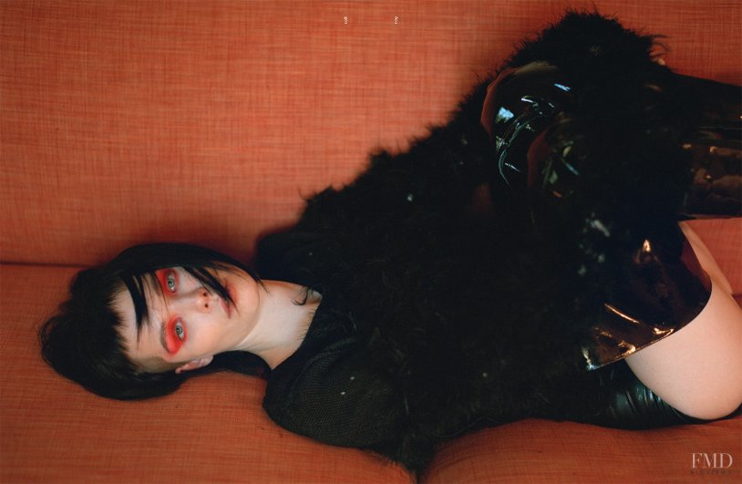 Alice Glass to plastic