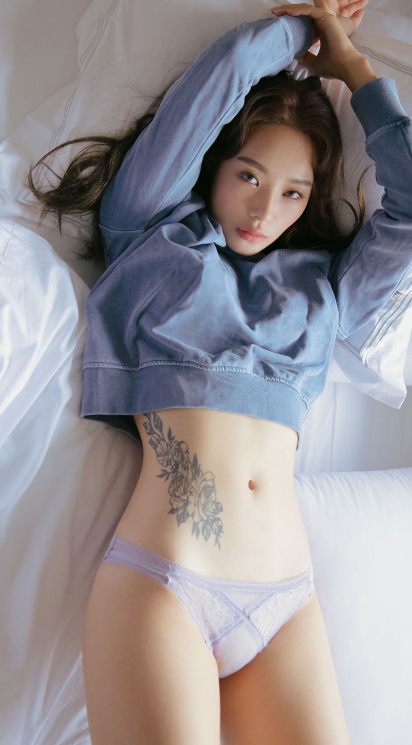 Korean girls in panties