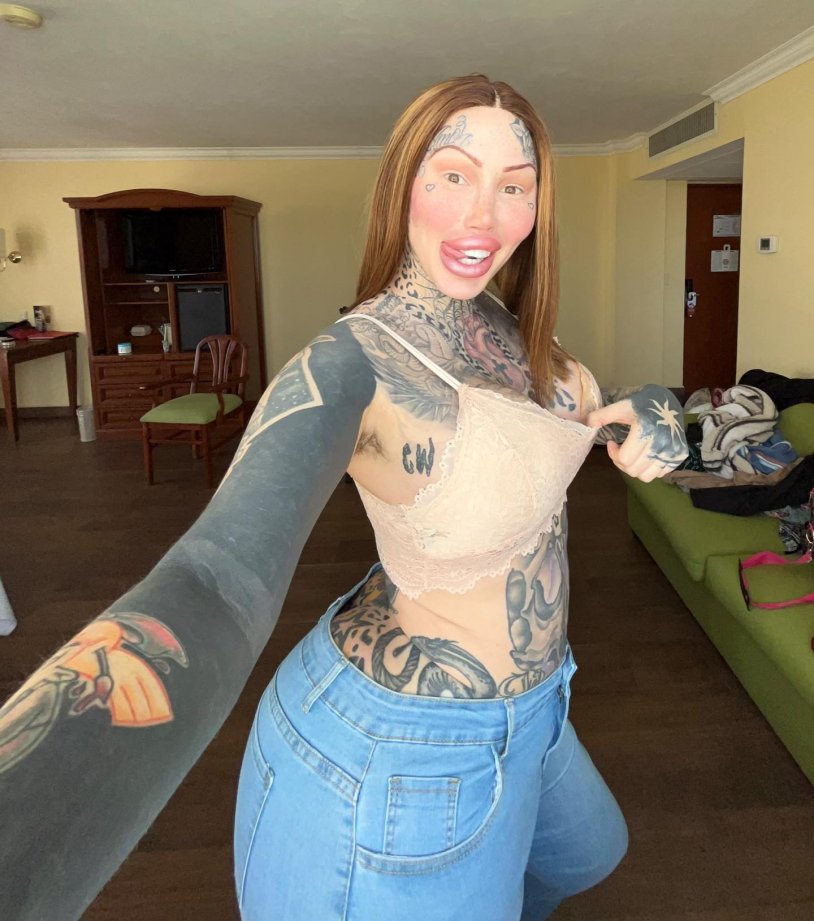 Canadian freak model Mary Magdalen