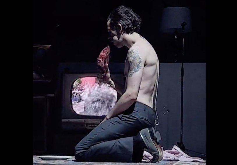 Matt Healy the 1975 Gay