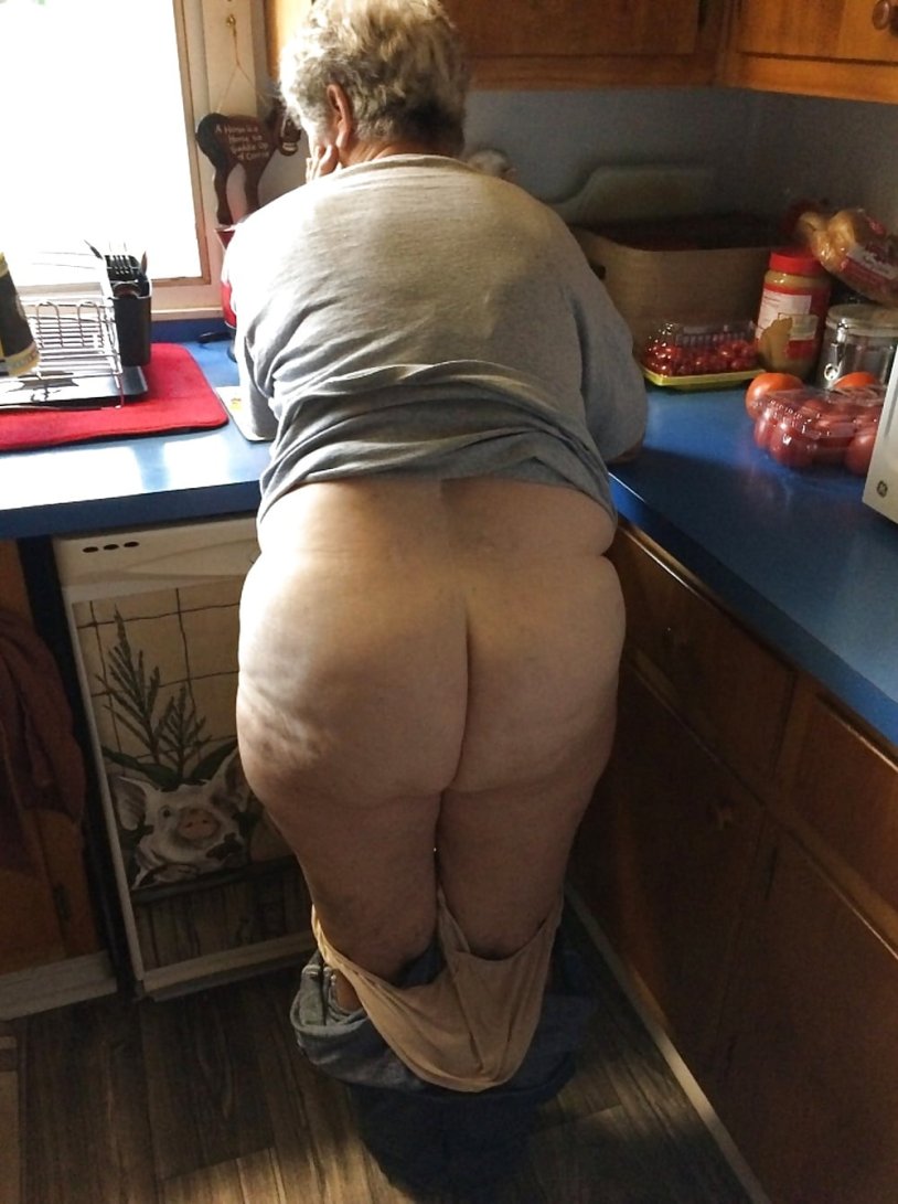 Saggy Ass Mature amateur