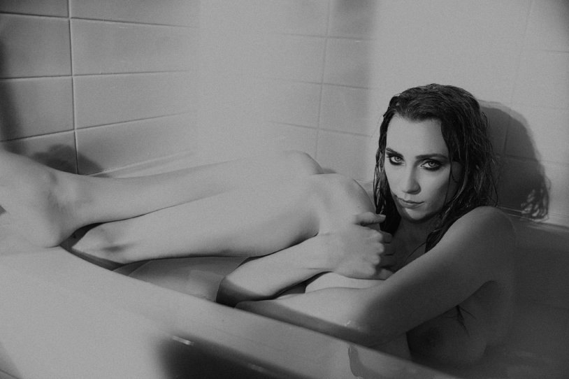 Jessica Harmon Hot photo