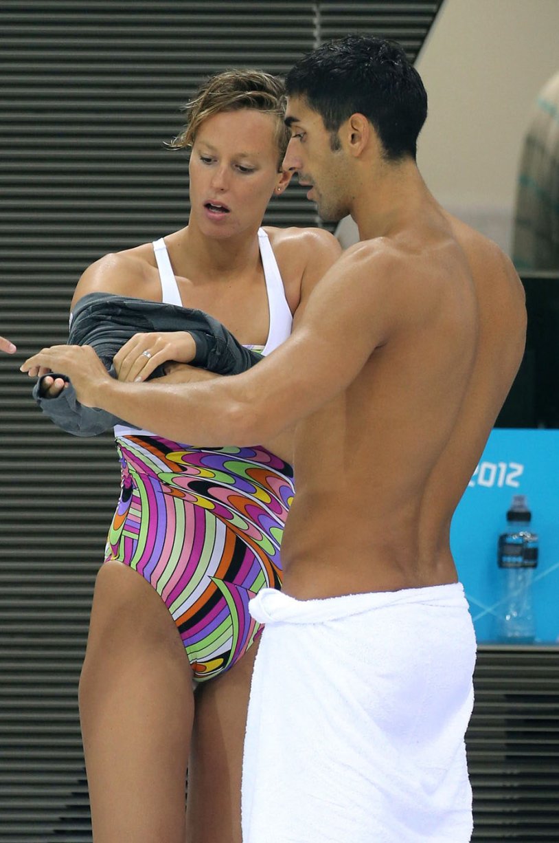 Federica pellegrini foot size