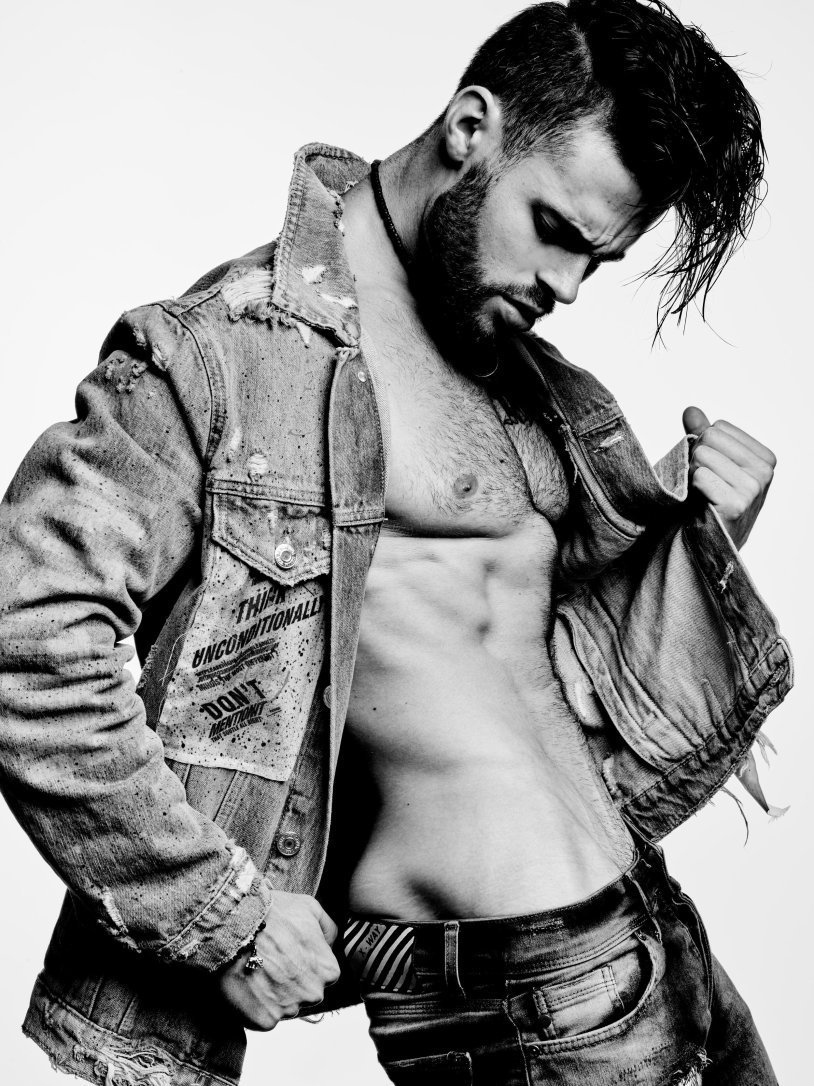 Juan Carlos Salasar Naked