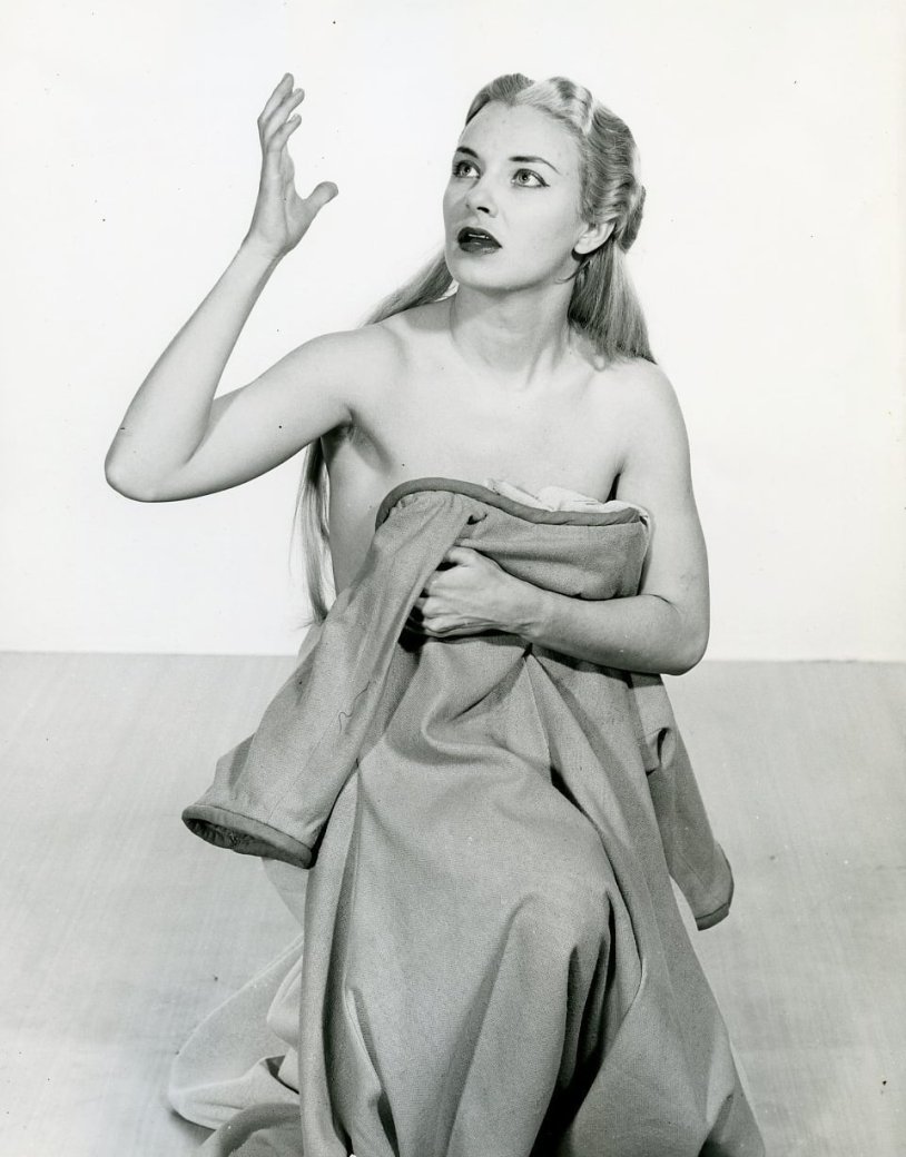 Joan Woodword Naked in the film