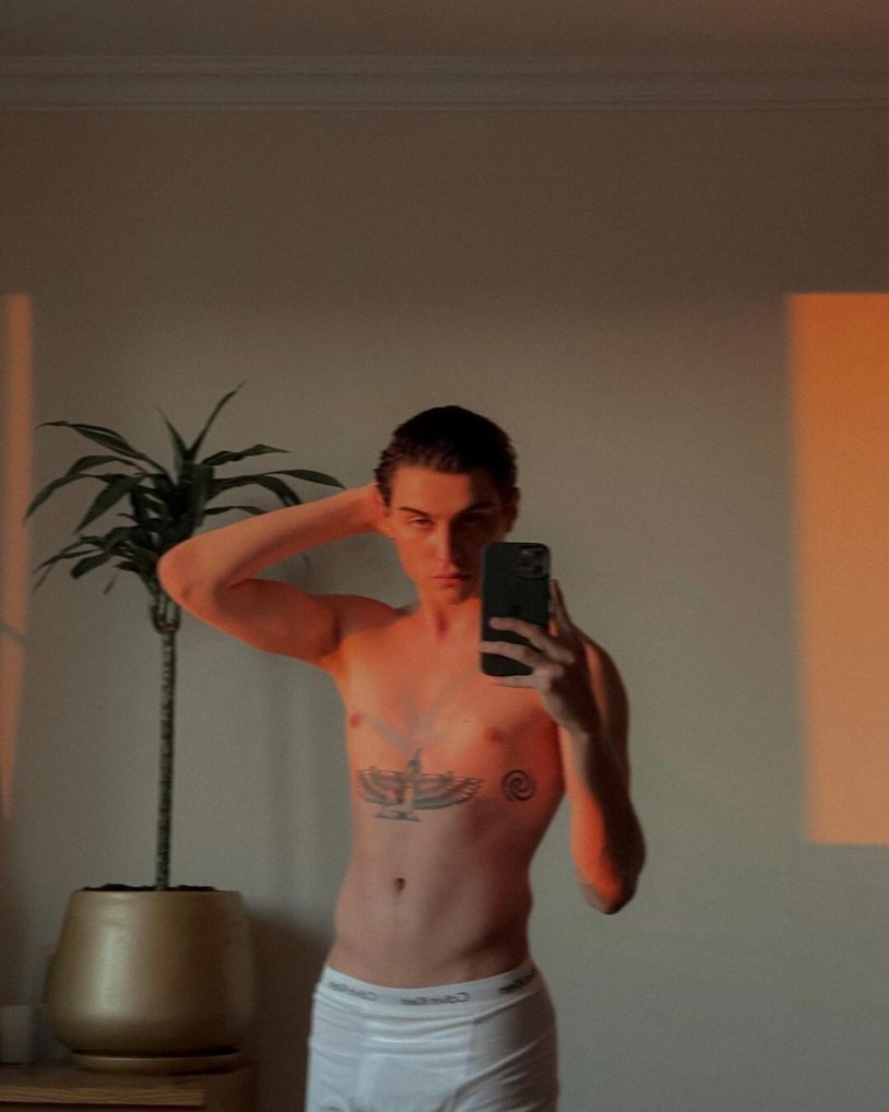 Rafael Miller Naked without panties