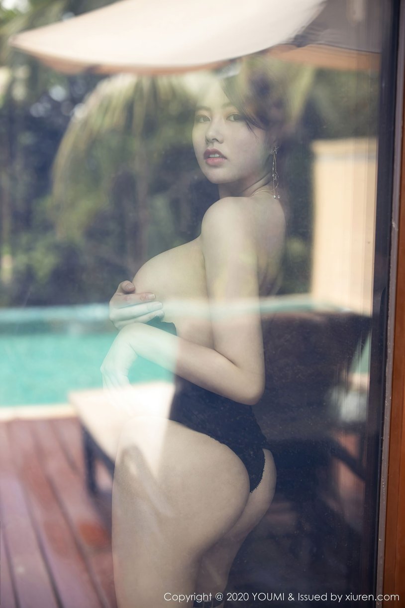 Korean model Big boobs