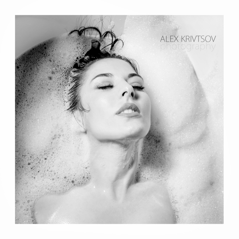 Photoshoot in the bathroom idea