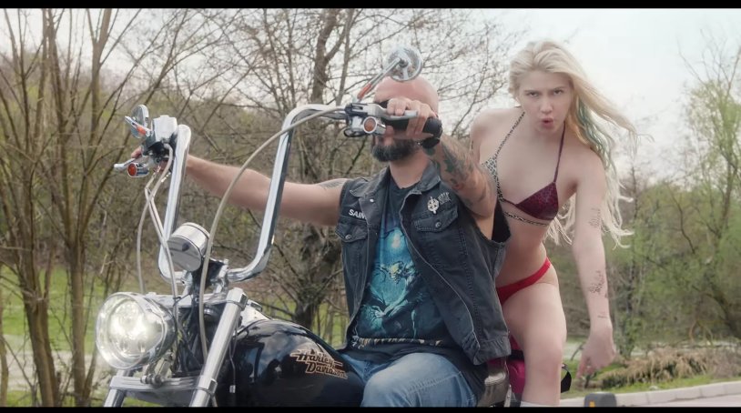 Aleyna tilki +18 görüntüleri priest