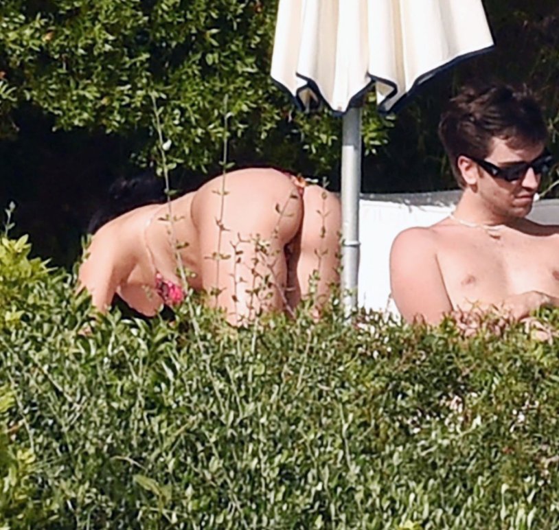 Dua Lipa naked naked