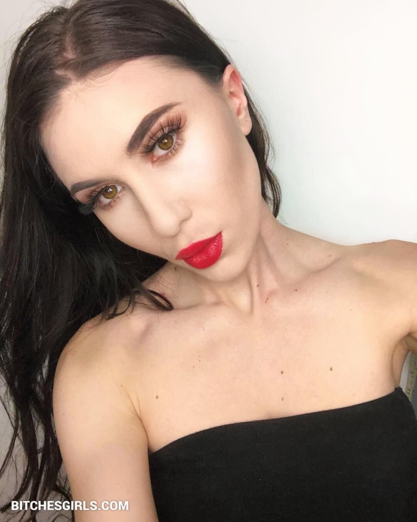 Taylor Jevaux stream