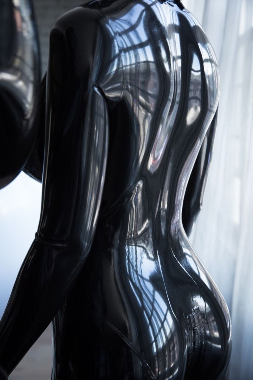 Latex Reflective Desire