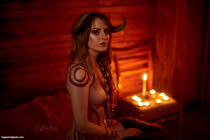 Cosplay Witcher Sukkub Lada Lumos