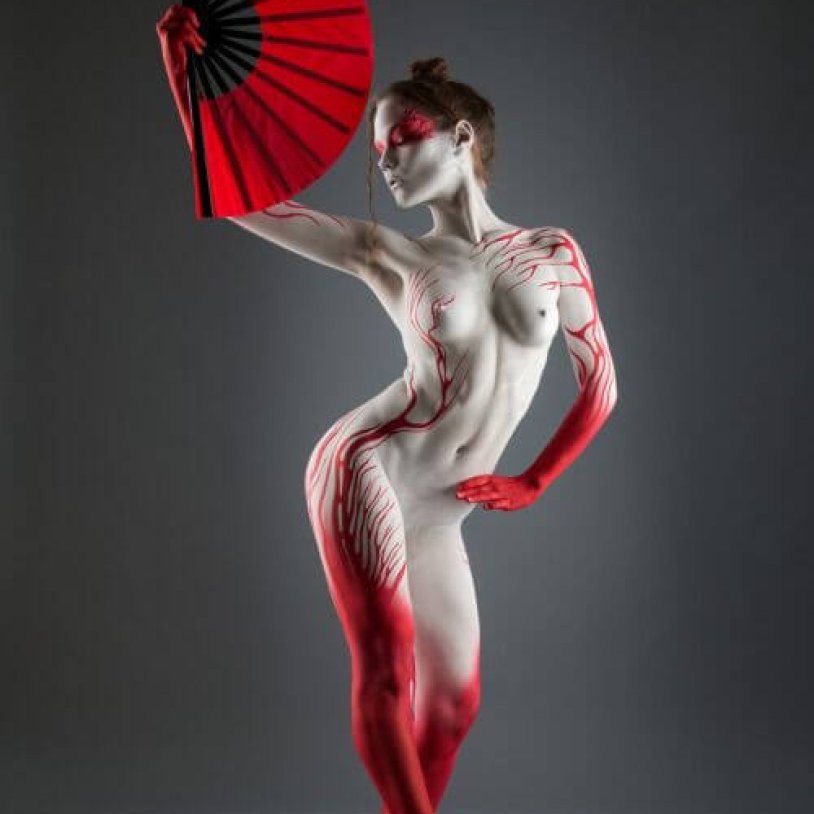 Erotic bodyar on the female body