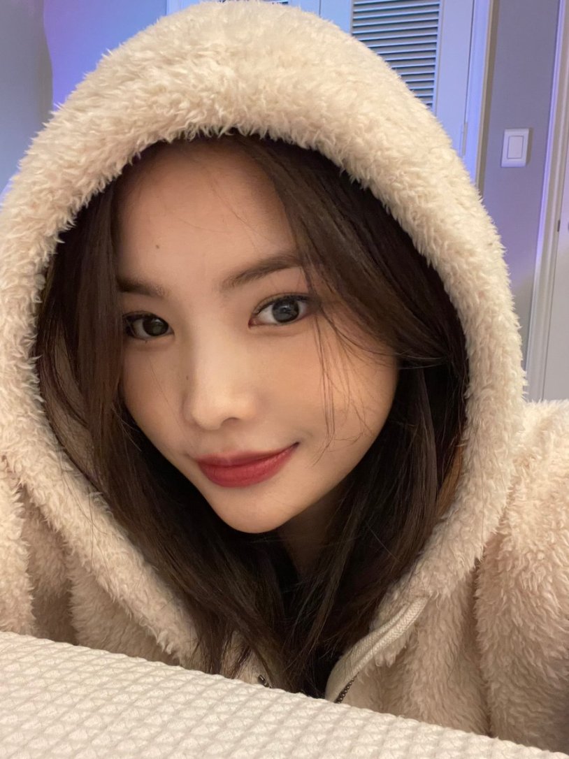 Kim Gaon model biography