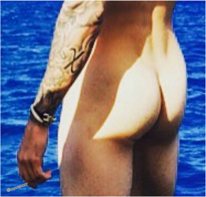 Justin Bieber's naked ass