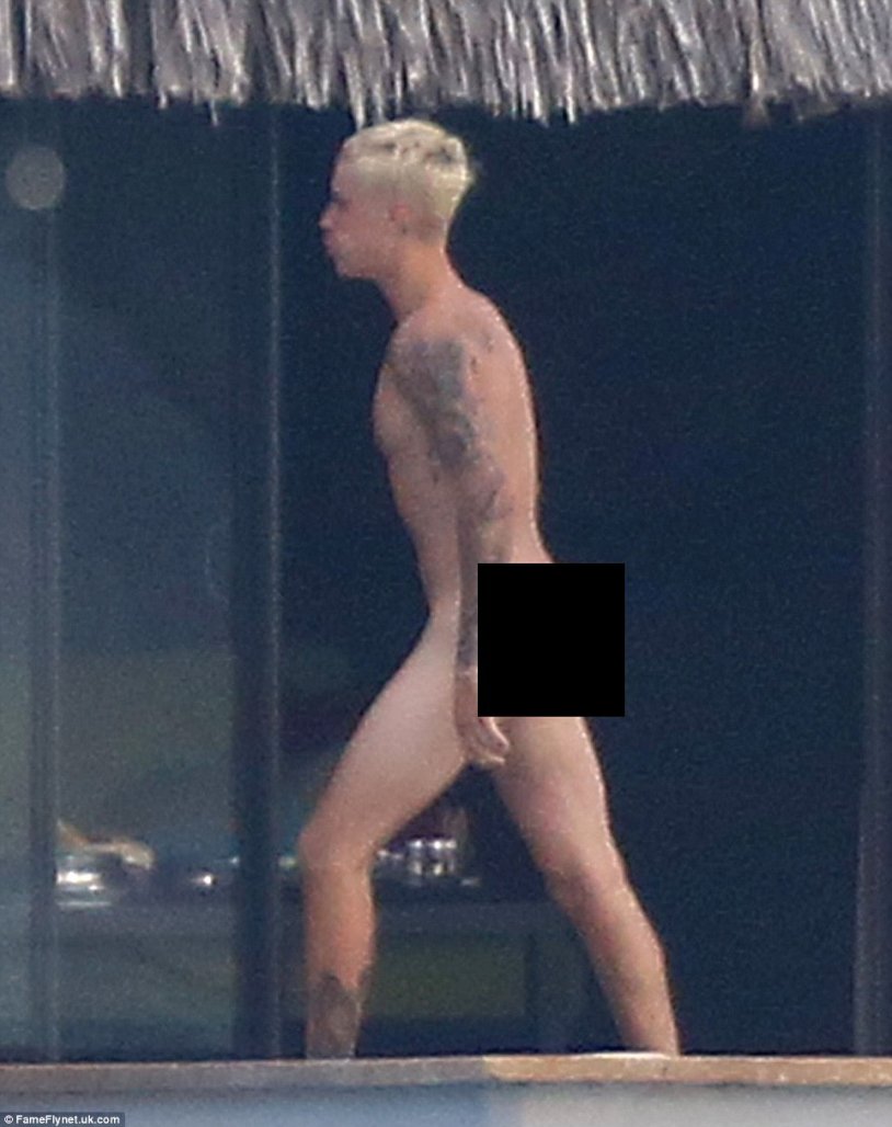 Justin Bieber Naked 2015