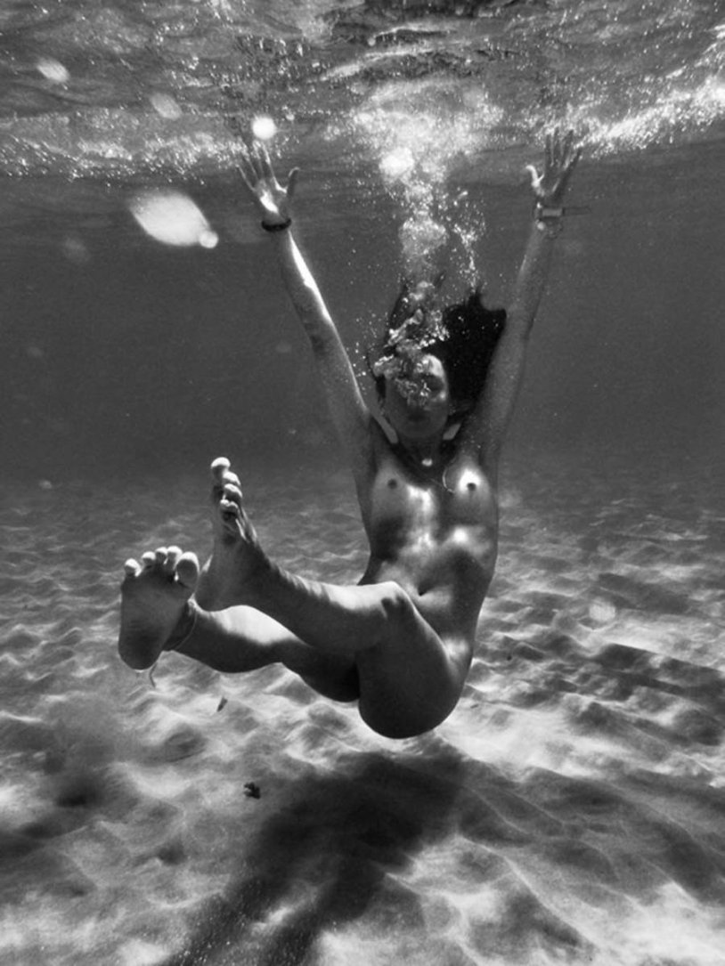 Erotic Drowning Girls