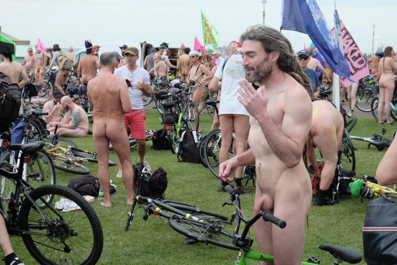 World naked bike ride