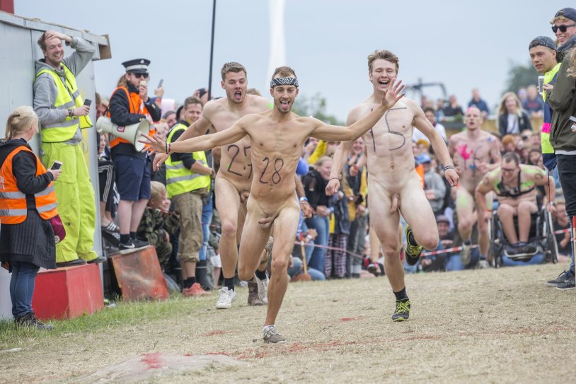 Naked marathoners of women