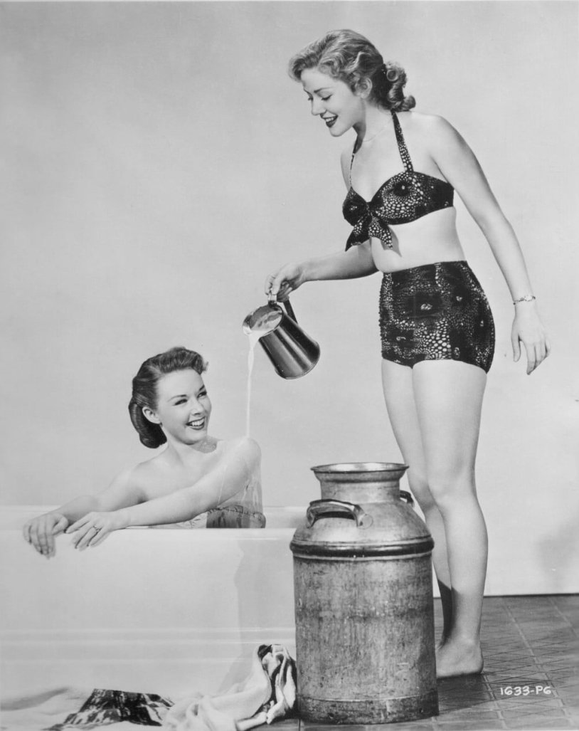Retro photos of girls depilation