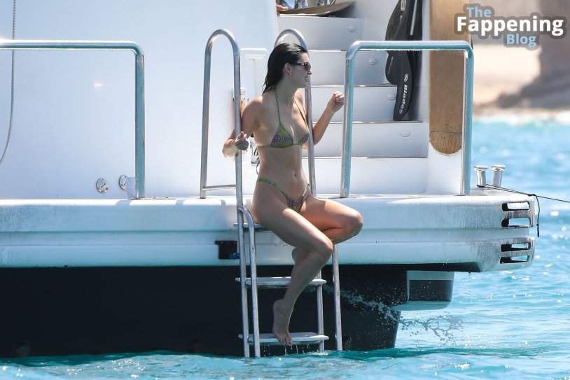 Emilia Ratakovsky on a yacht