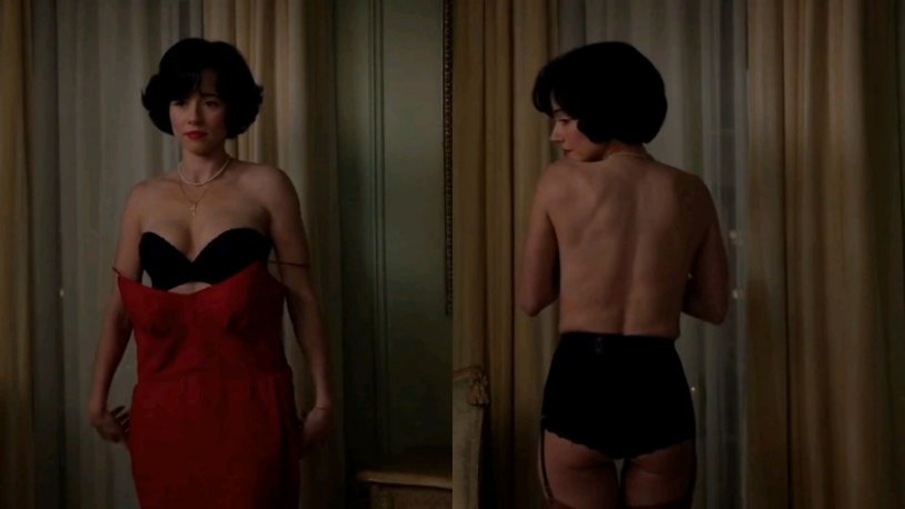 Linda Cardellini Naked chest