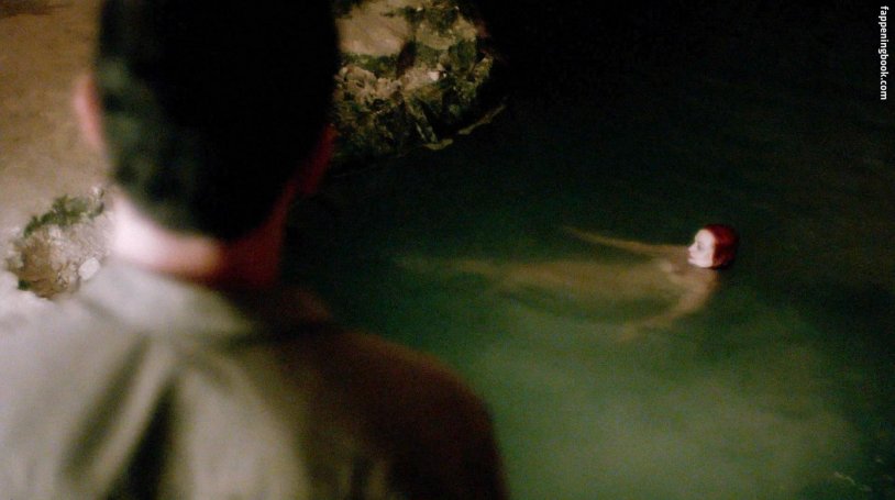 Naked Alison Sudol in the series obvious