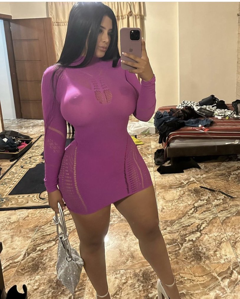 Tight -fitting mini dress