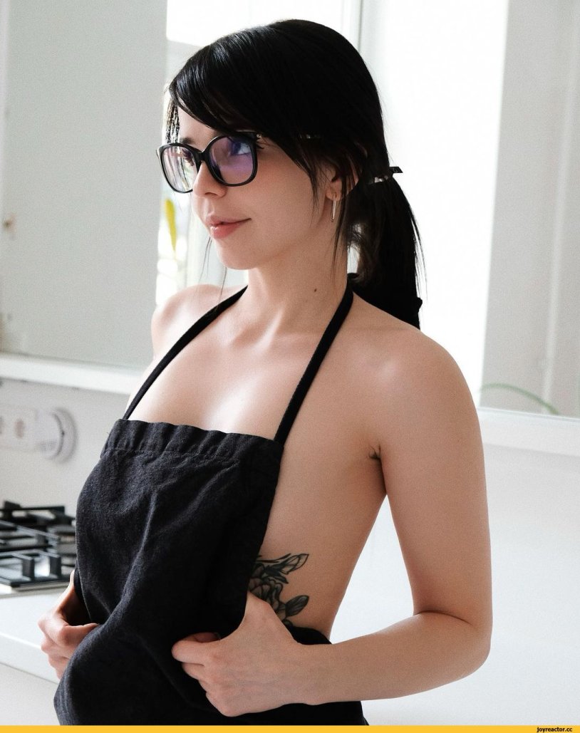 Lain.es esther drain