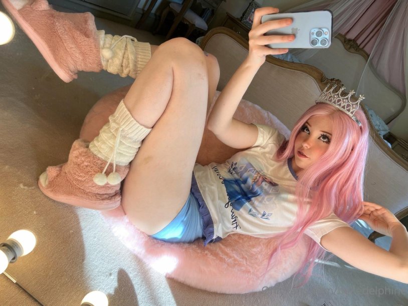 Streamsha Belle Delphine naked