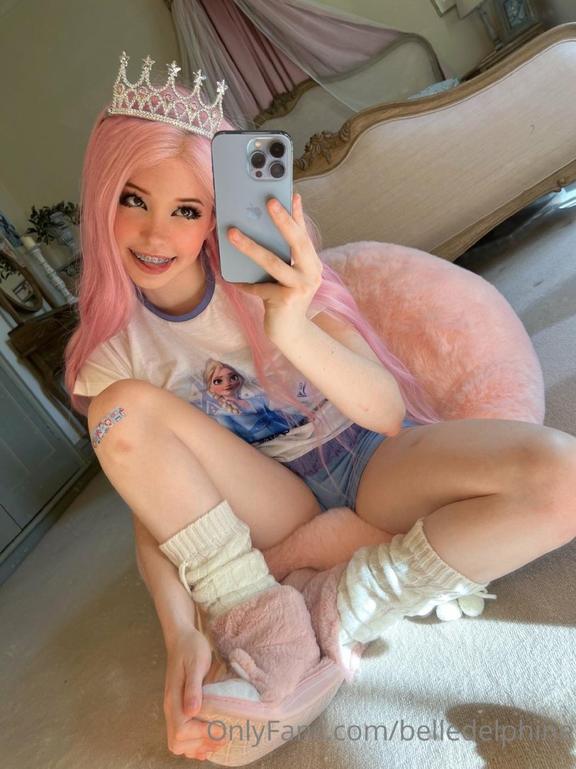Streamsha Belle Delphine naked