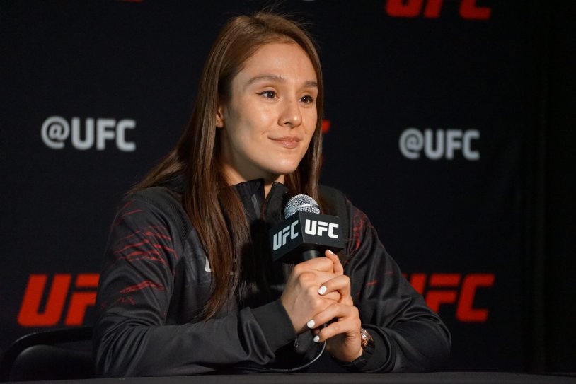 Alexa Grasso Personal Life