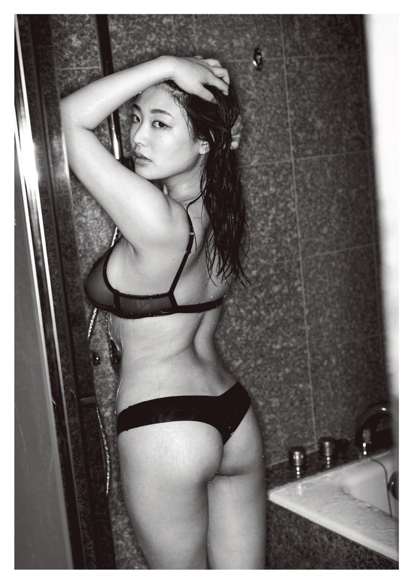 Fumina suzuki