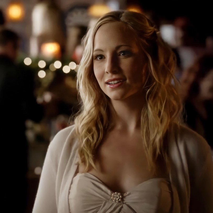 Caroline Forbes Vampire Diaries